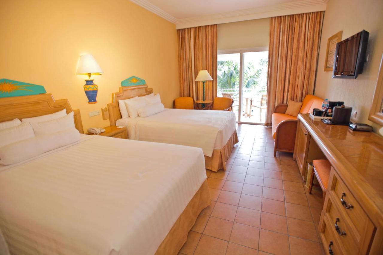 Barcelo Maya Colonial Xpu Há Esterno foto